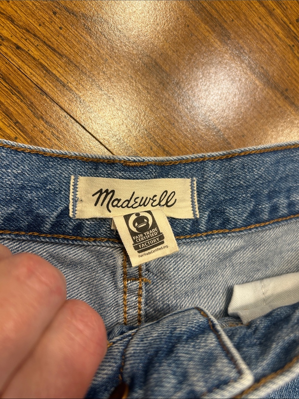 Madewell The 90’s Straight Jean - Picture 8 of 14